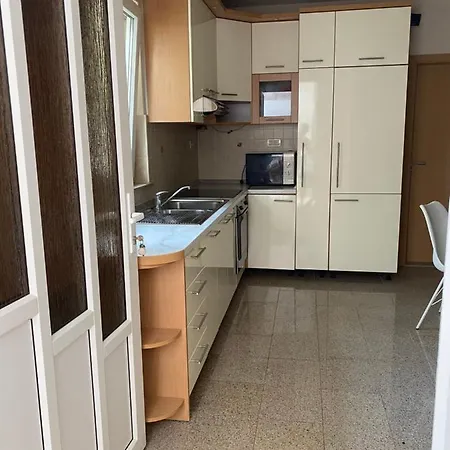 Apartmani Petra I Igor 3*