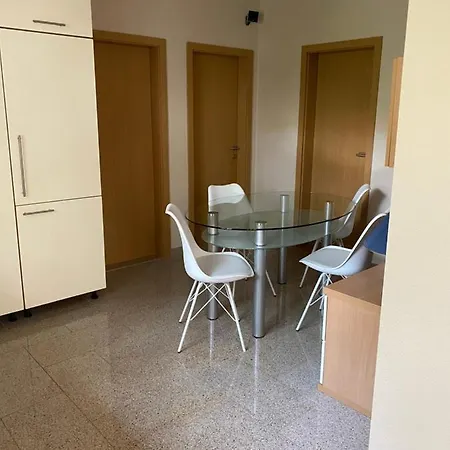 Гостевой дом Apartmani Petra I Igor 3*