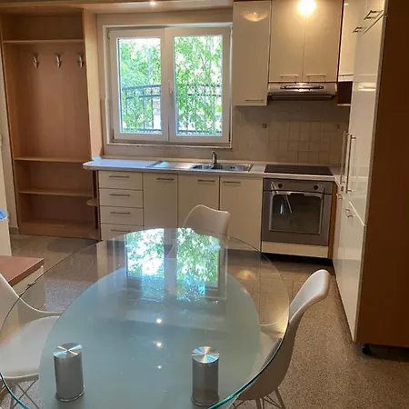 Apartmani Petra I Igor Гостевой дом