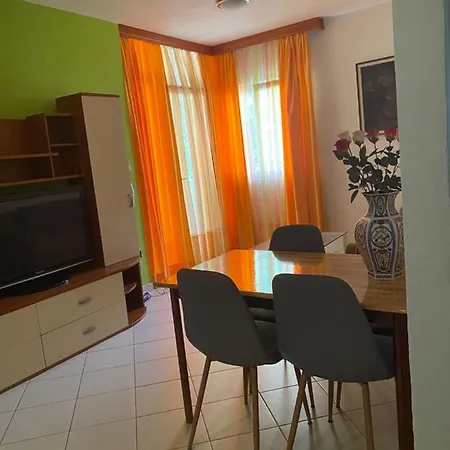 Гостевой дом Apartmani Petra I Igor 3*