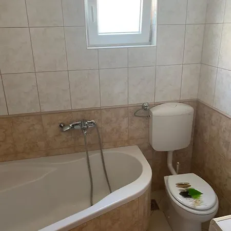 Apartmani Petra I Igor Макарска