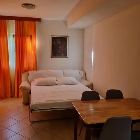 Гостевой дом Apartmani Petra I Igor 3*
