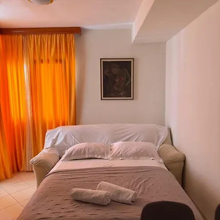 Apartmani Petra I Igor Гостевой дом Макарска