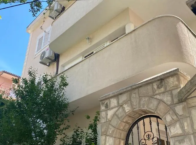 Pensión Ivamia Makarska